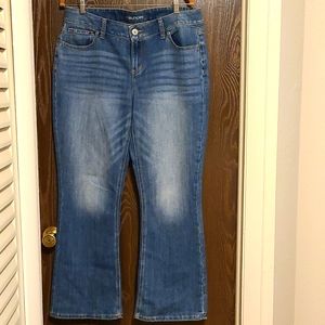 Maurices, 14 short Bootcut jeans